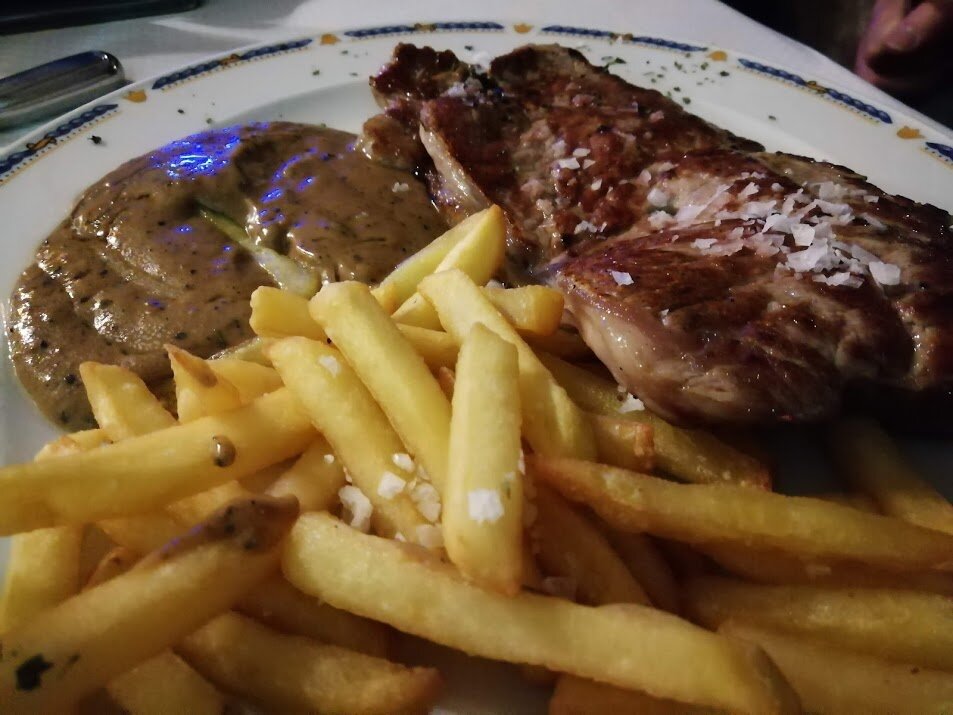 Hotel Meson L'Ainsa-餐饮