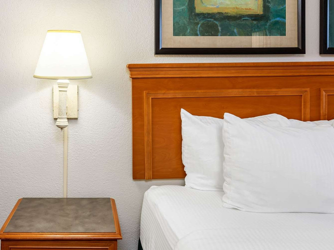 La Quinta Inn by Wyndham El Paso West主图