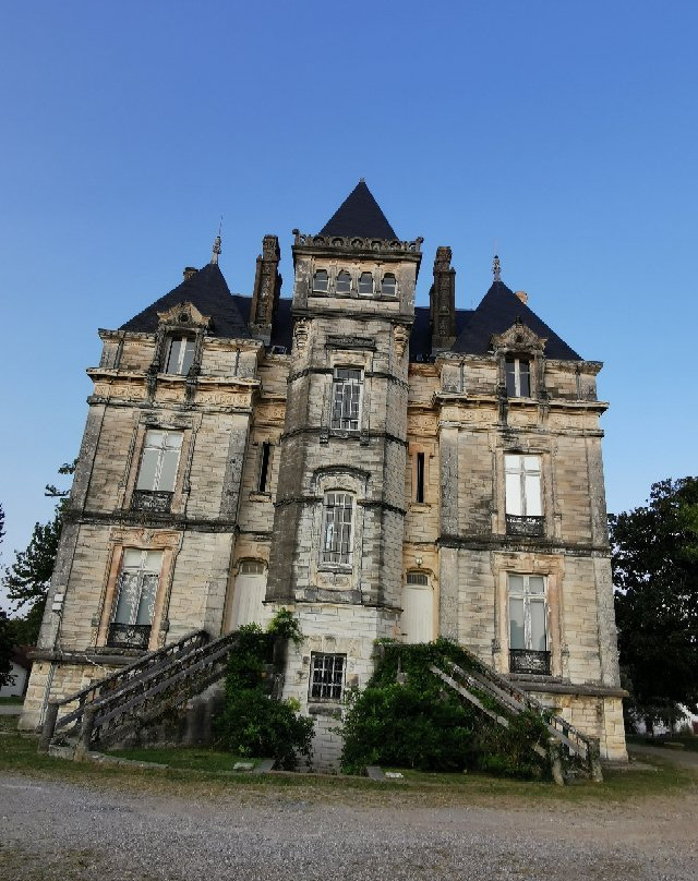 Château Lota.-Ustaritz必去景点