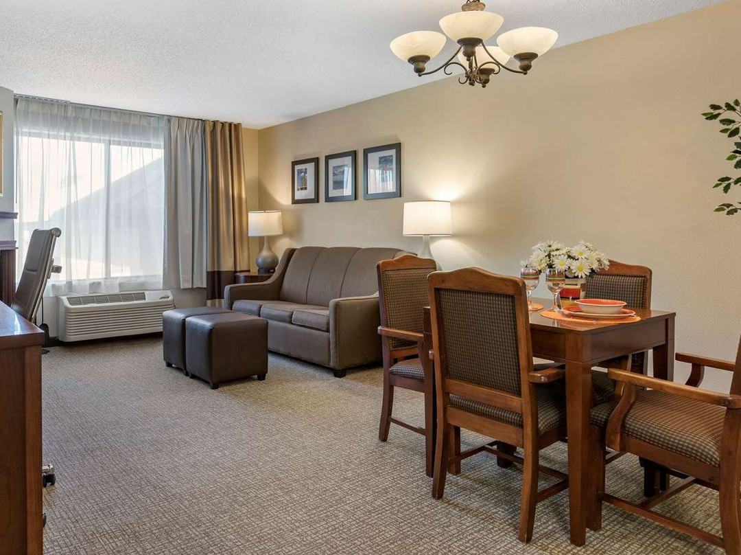 Comfort Suites - Grandville主图