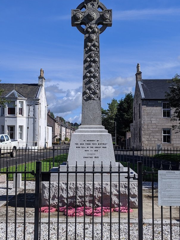 Lochwinnoch War Memorial景点图片