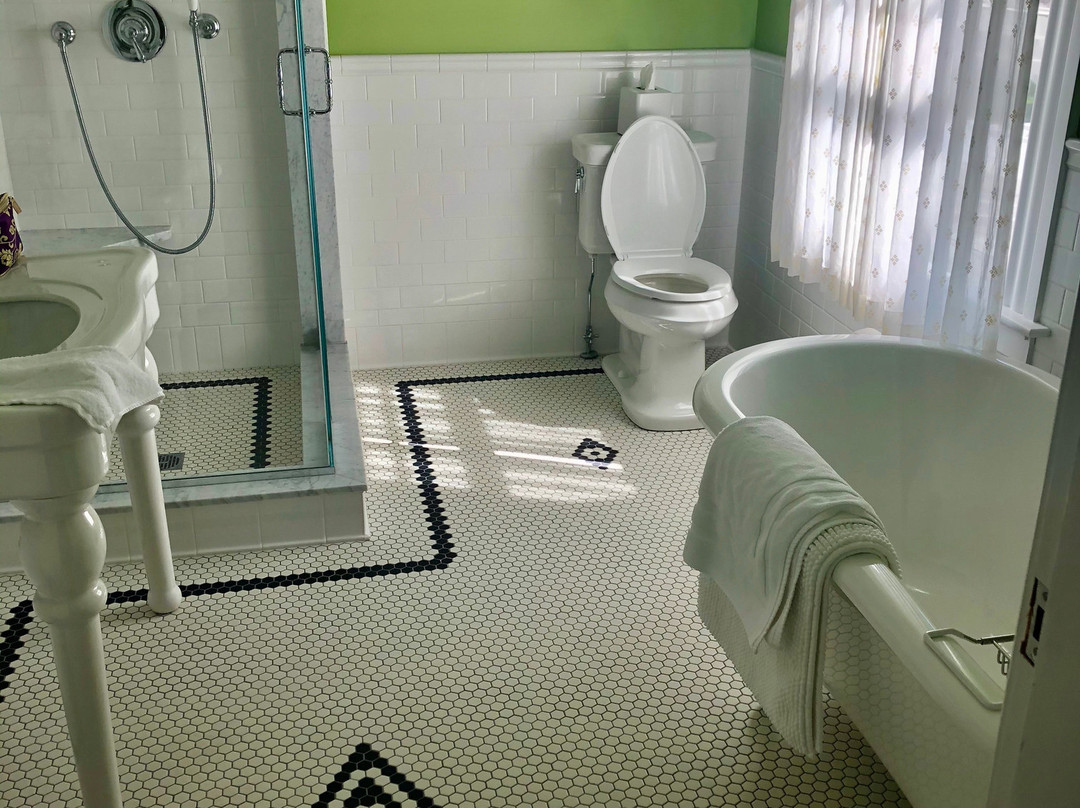 Margin Street Inn主图