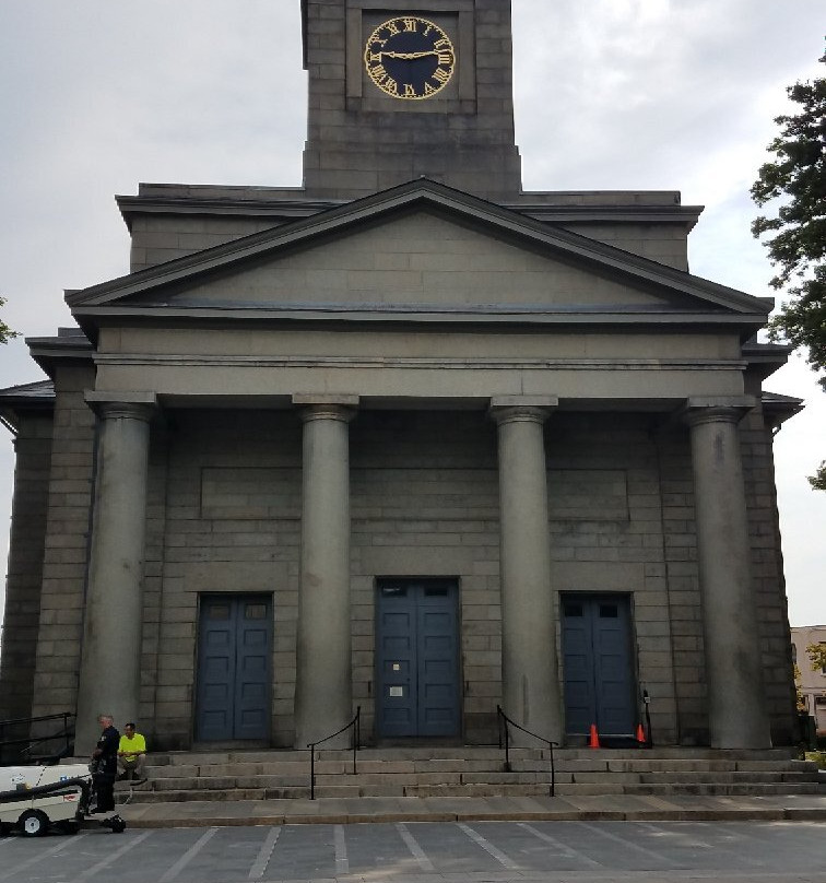 Hancock Cemetery-昆西必去景点