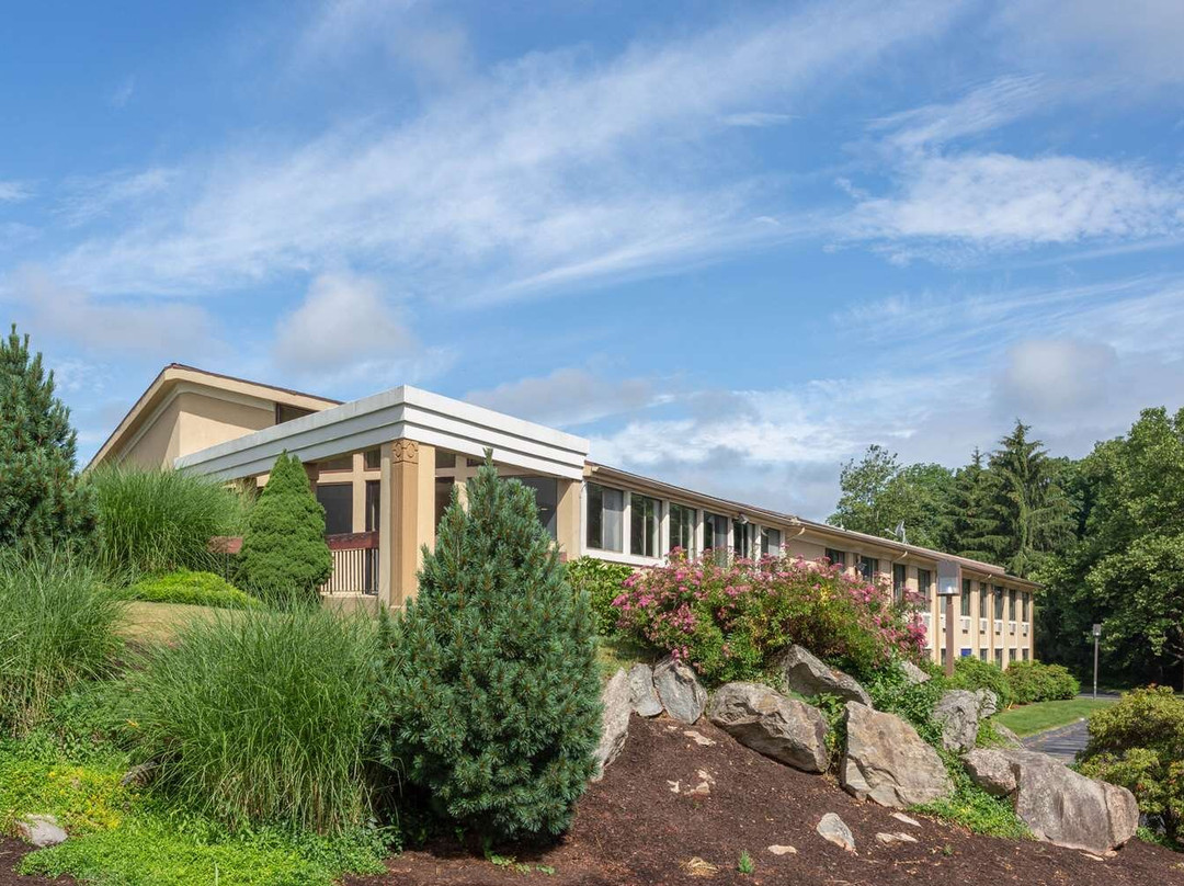 Spark By Hilton Mystic Groton主图