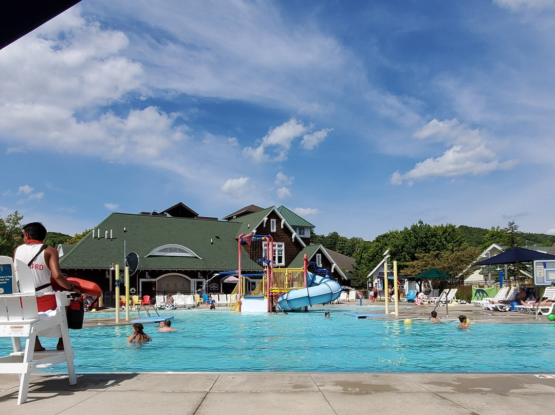 水晶山酒店主图