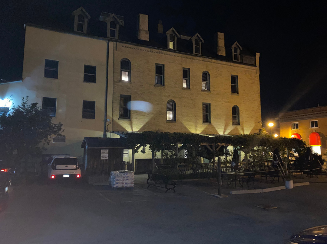 Arlington Hotel主图