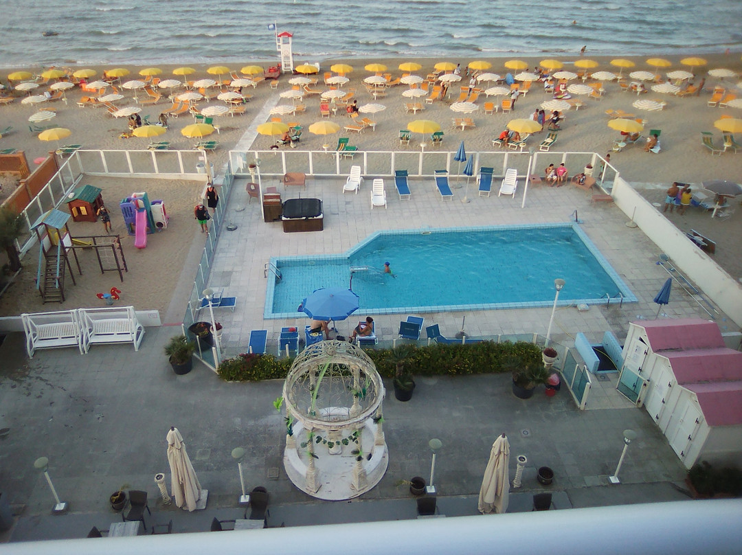 卡萨迪酒店主图