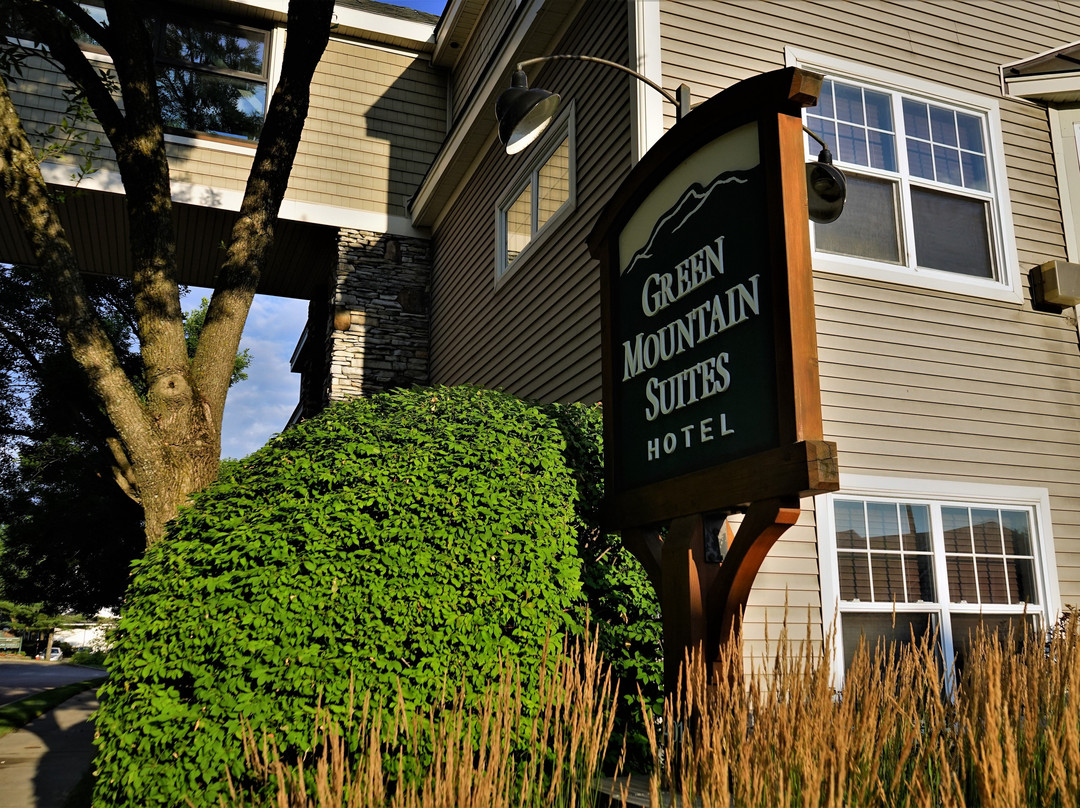 Green Mountain Suites Hotel主图