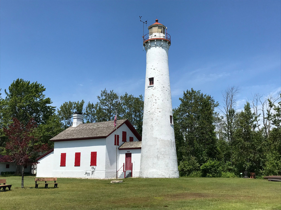 Sturgeon point lighthouse景点图片