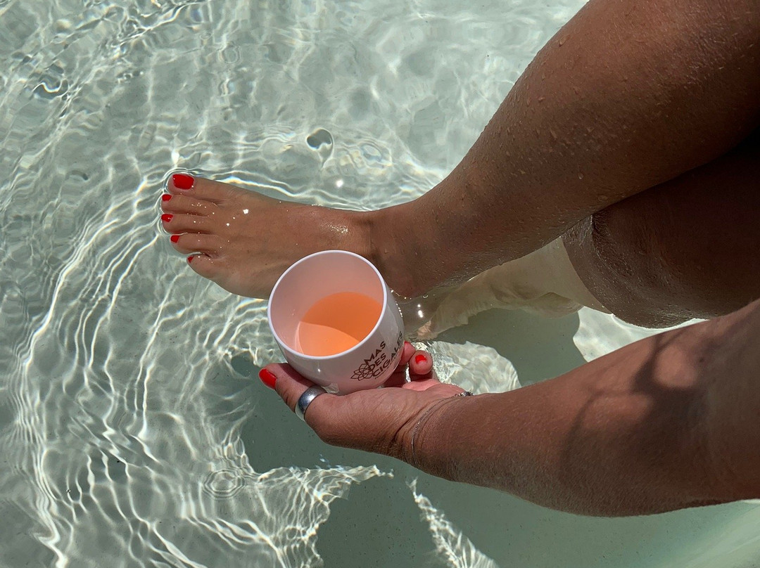 Le Mas des Cigales主图