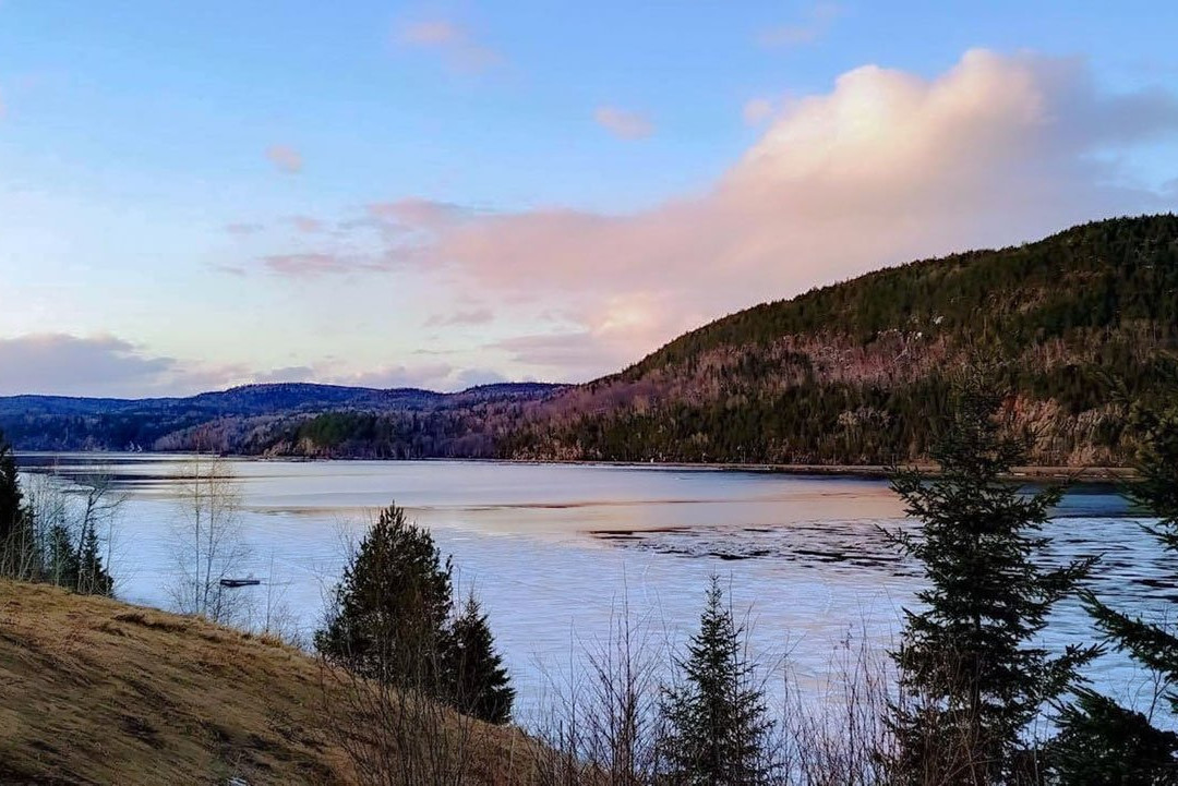 Aux Berges du St-Maurice主图