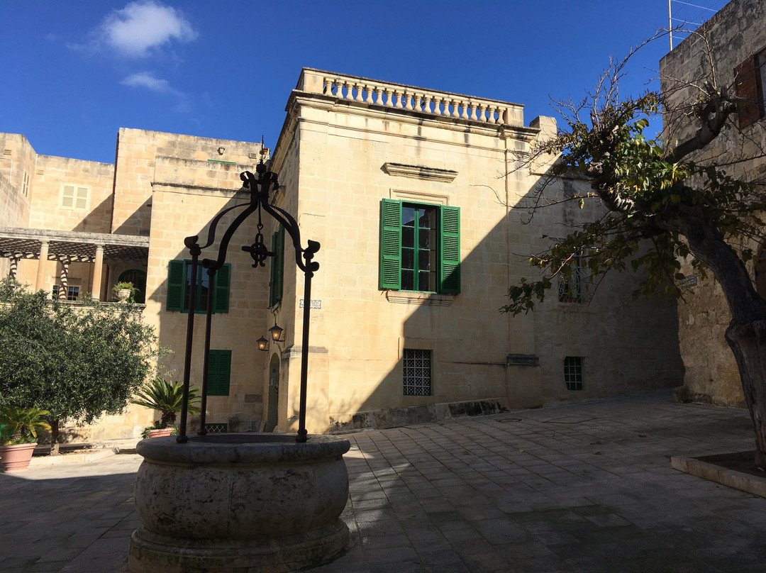 Pjazza Mesquita-姆迪纳必去景点