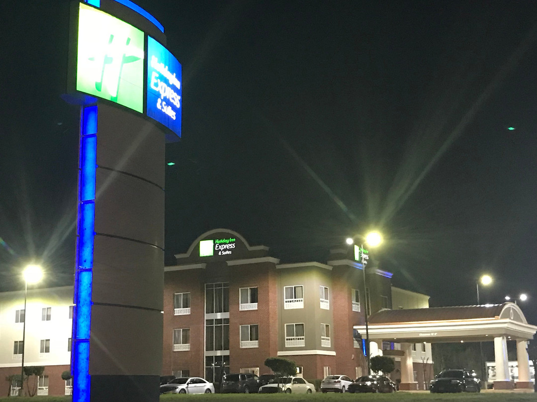 Holiday Inn Express & Suites Canton By IHG主图