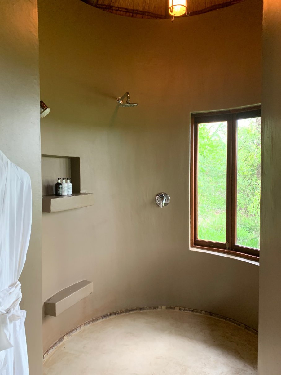 狮沙辛加旅馆-浴室