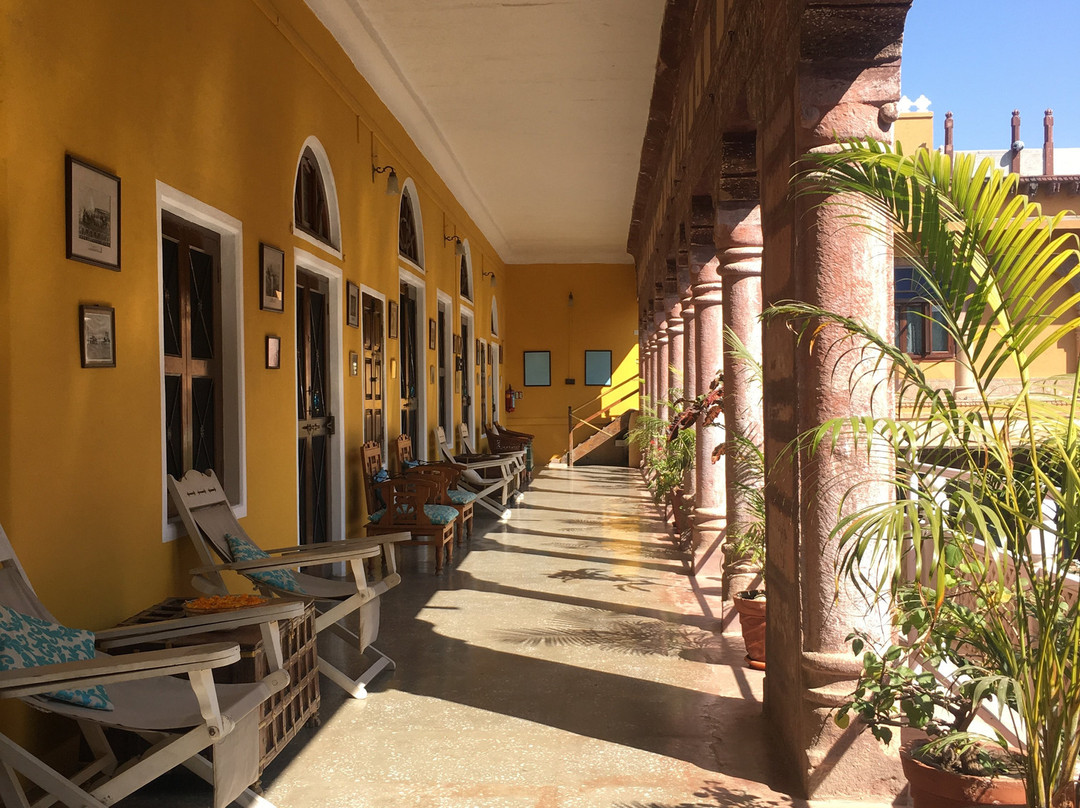 Hotel Chanoud Garh主图