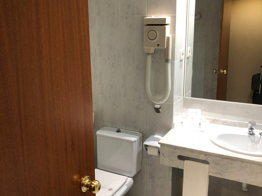 卡斯特德菲镇酒店主图