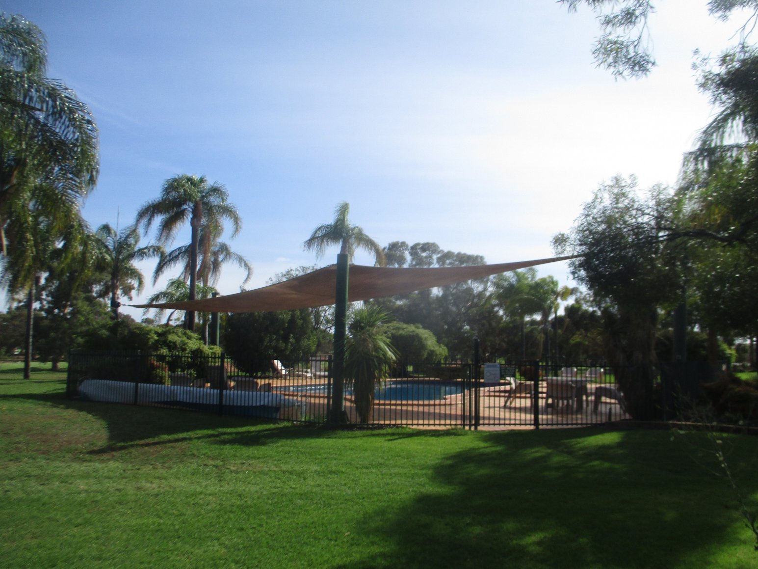 大河汽车旅馆-泳池