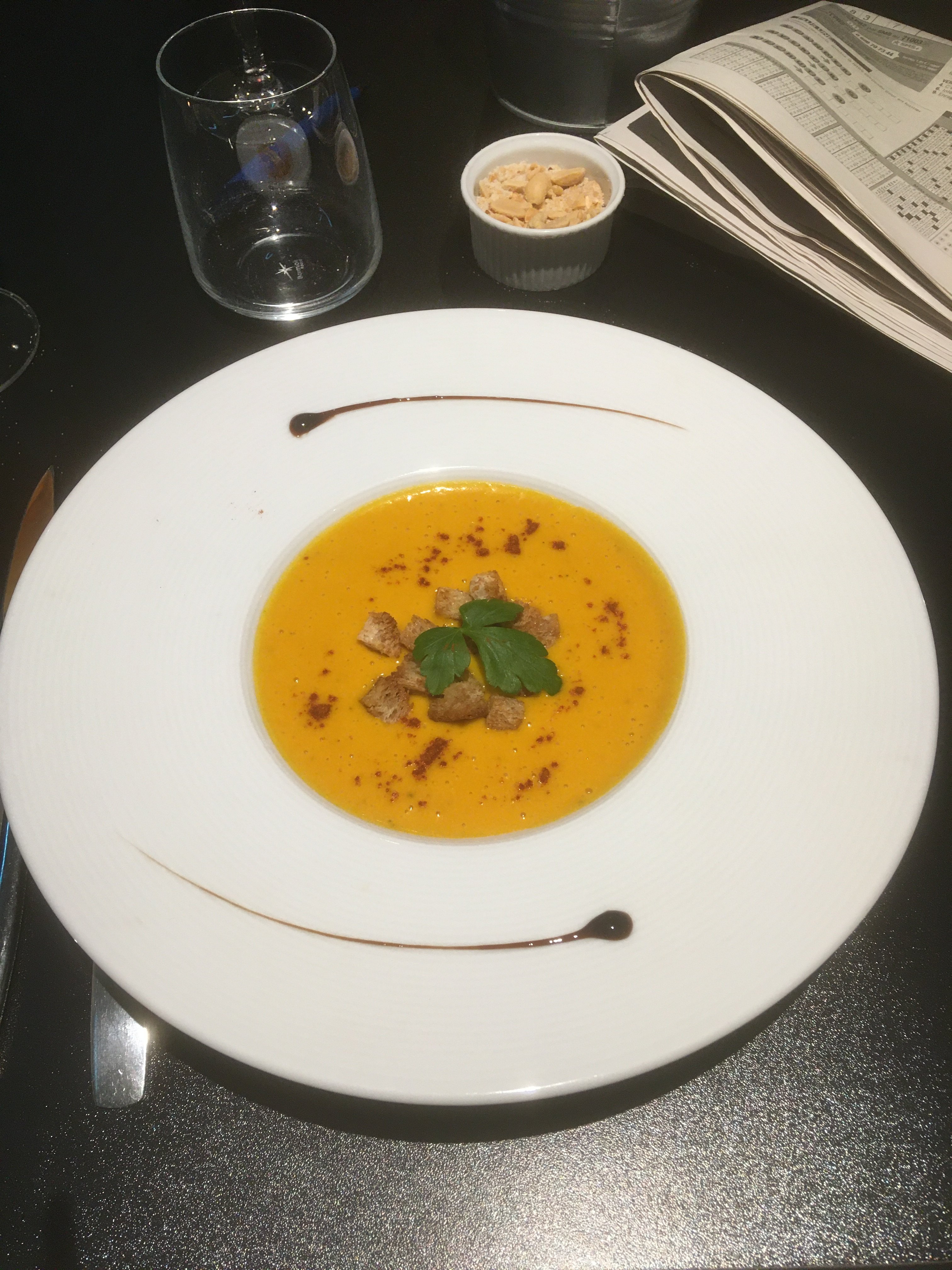 Hôtel Les Pierres Dorées-餐饮