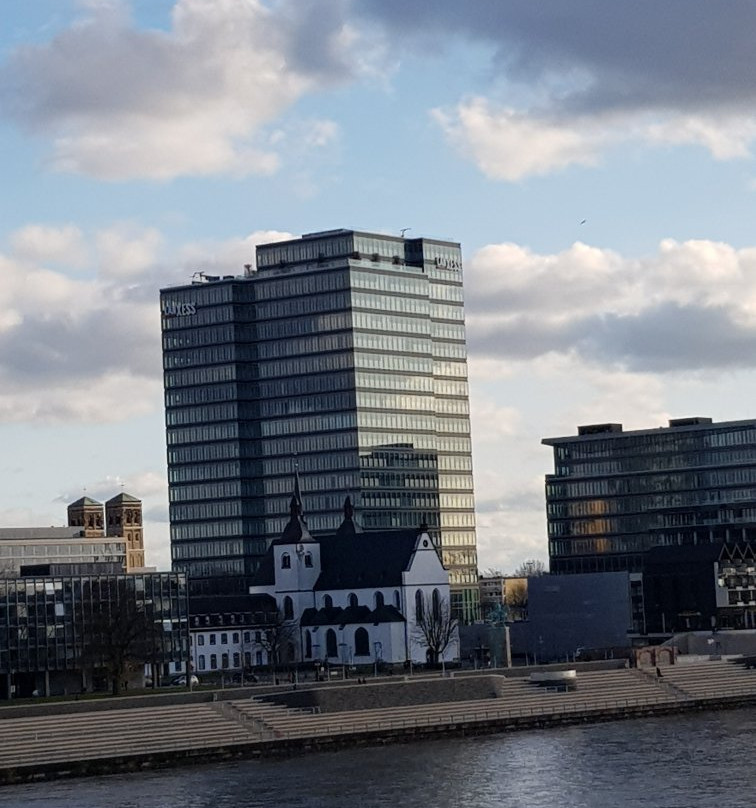 Freitreppe Kölner Rheinboulevard景点图片