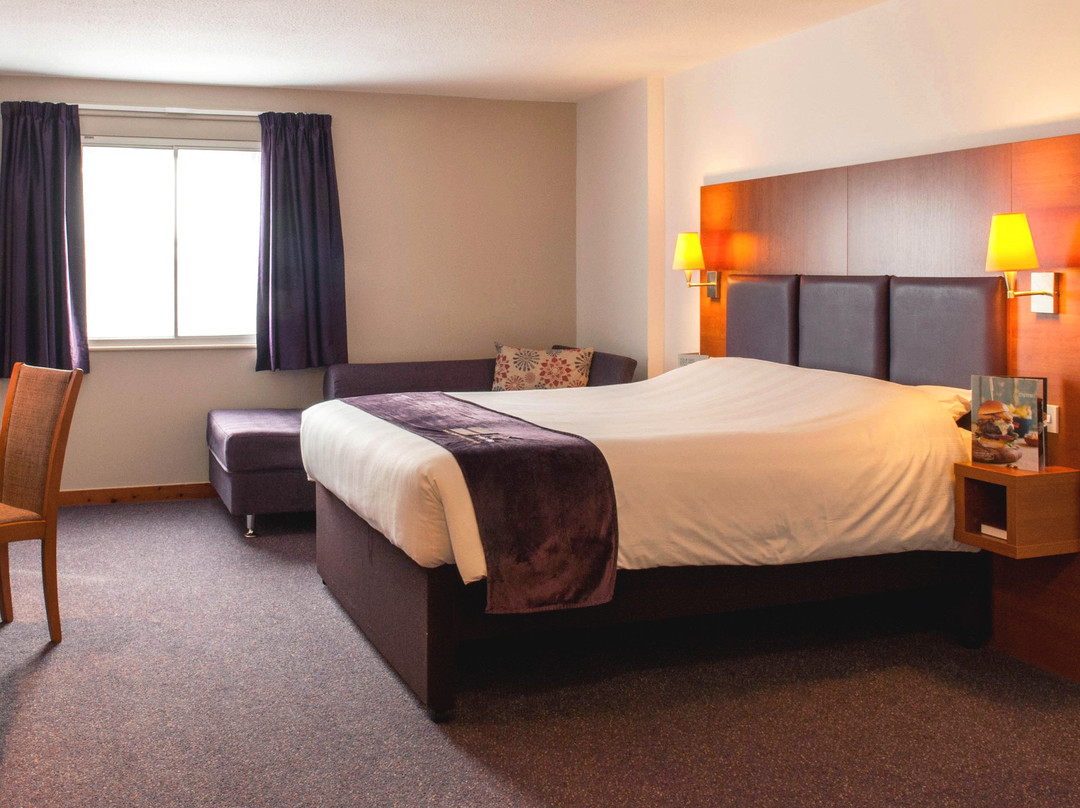 Premier Inn West Bromwich Central hotel主图