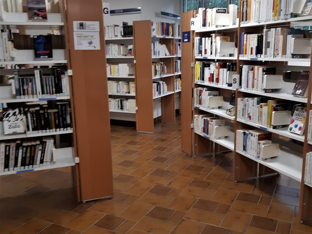 Mediatheque municipale Jules Verne景点图片
