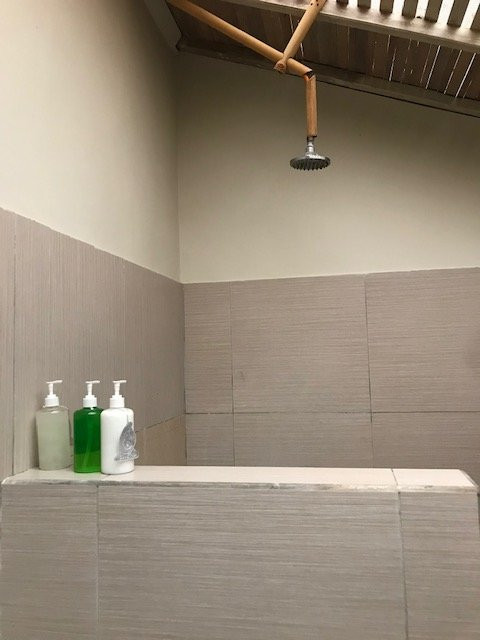 丽琳罗维纳海滩酒店主图