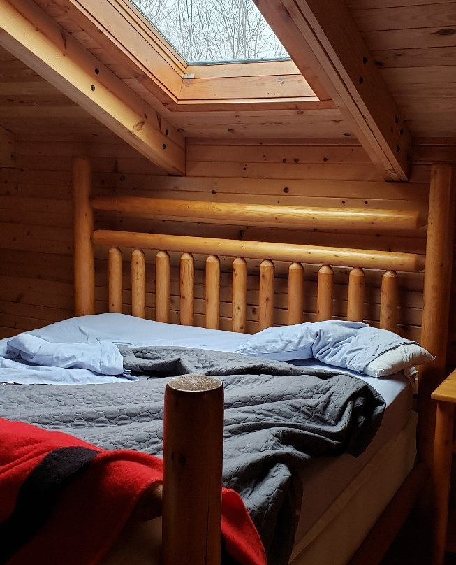 Tom Cat Hill Cabins