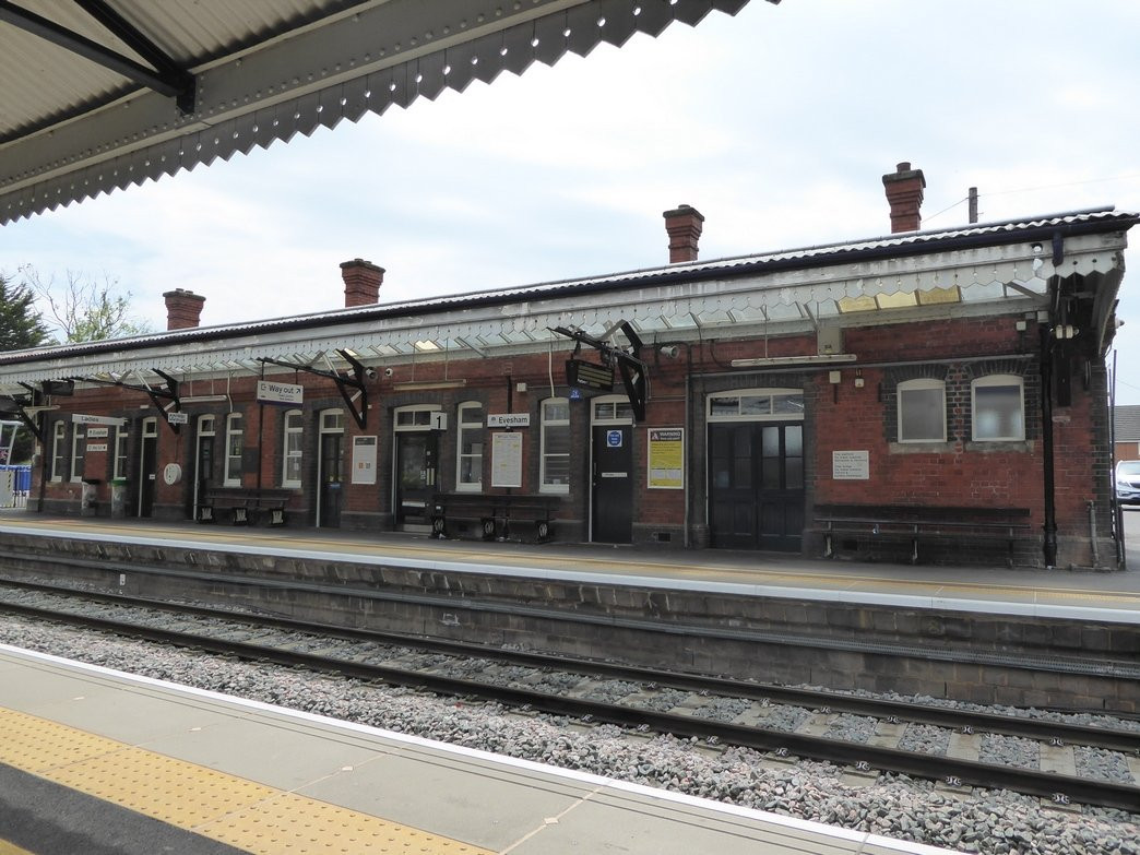 Evesham Railway Station-伊夫舍姆必去景点