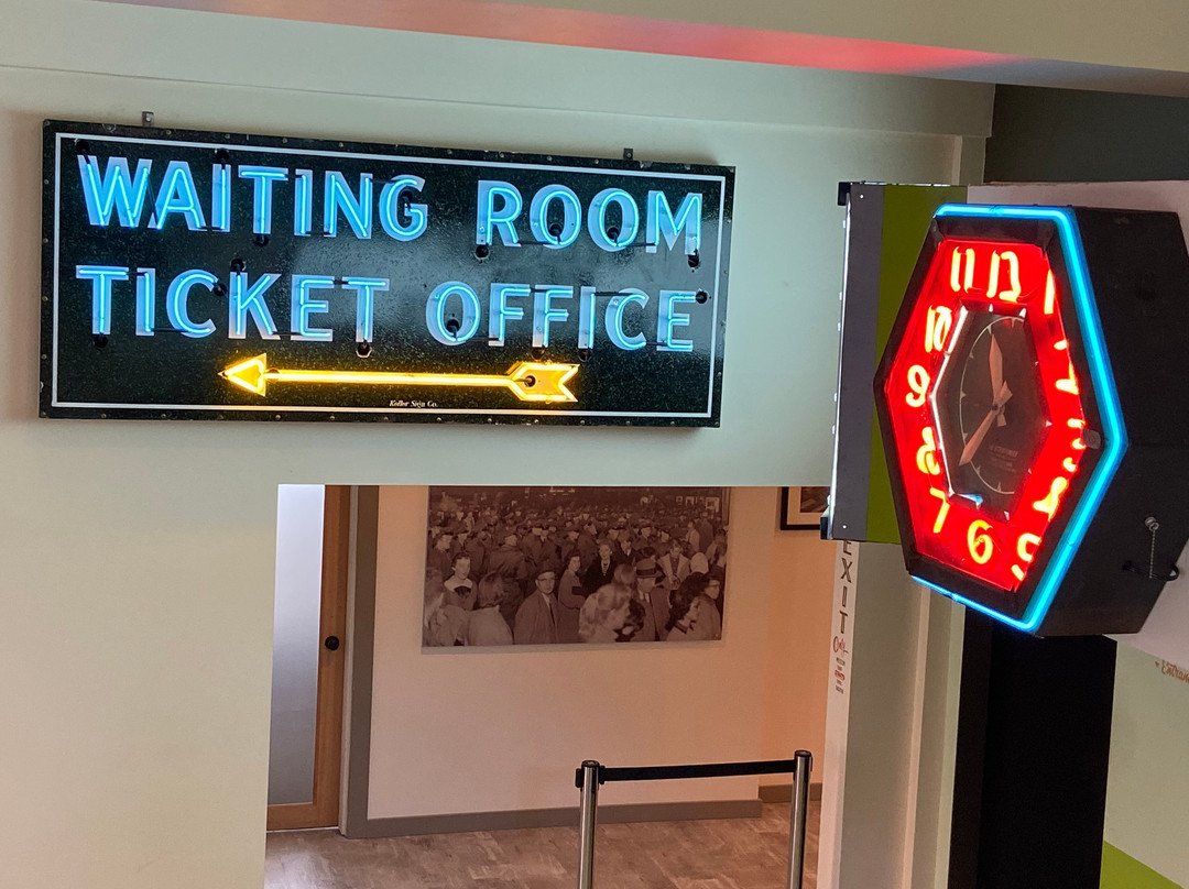 National Neon Sign Museum-The Dalles必去景点