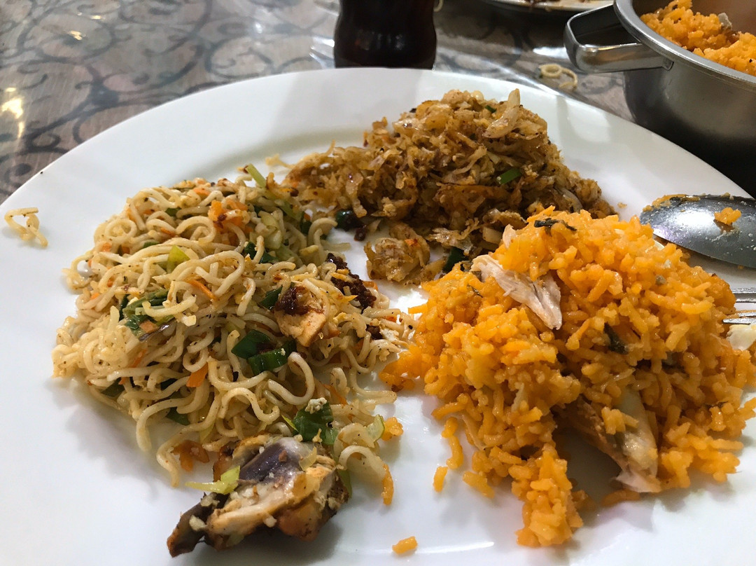 Barathi Star Hotel主图