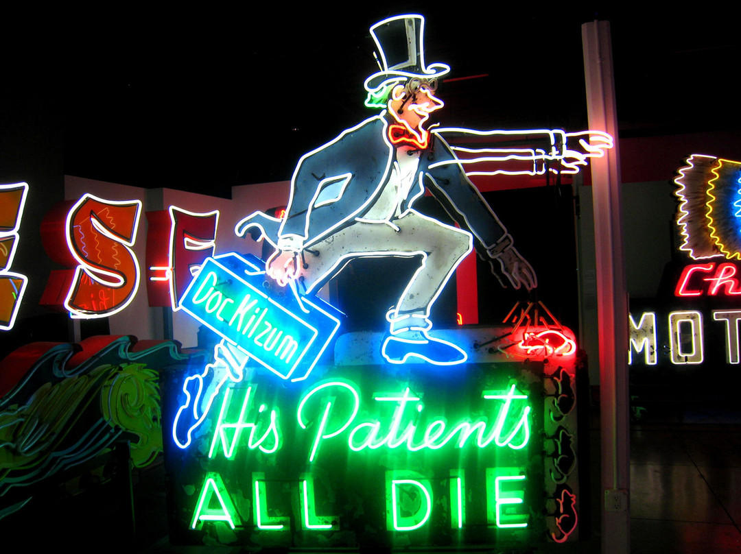 Museum of Neon Art-格伦代尔必去景点