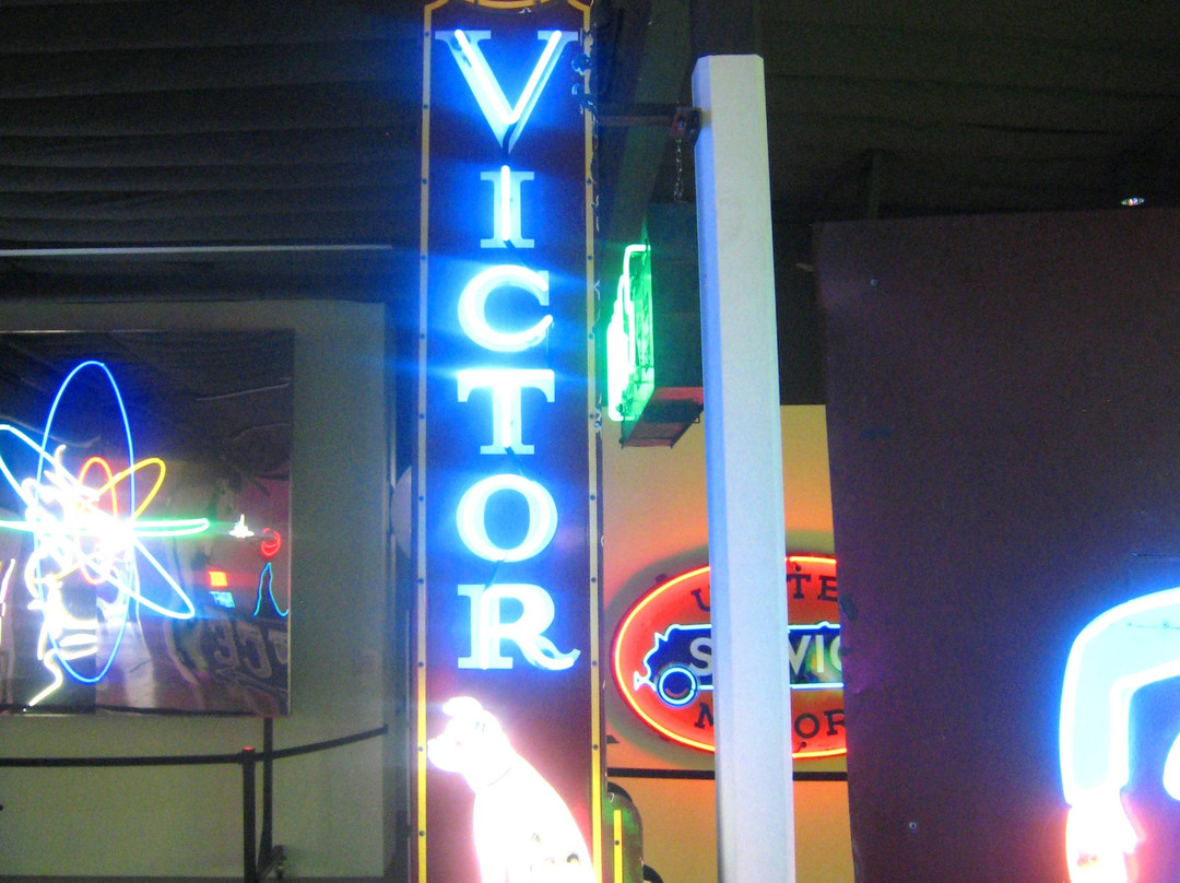 Museum of Neon Art-格伦代尔必去景点