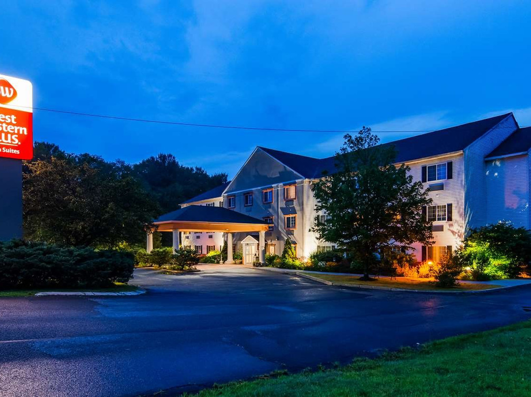 Best Western Plus Berkshire Hills Inn & Suites主图