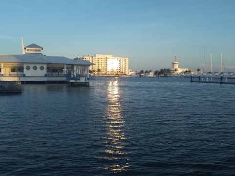 巴拉德罗米利亚码头公寓主图