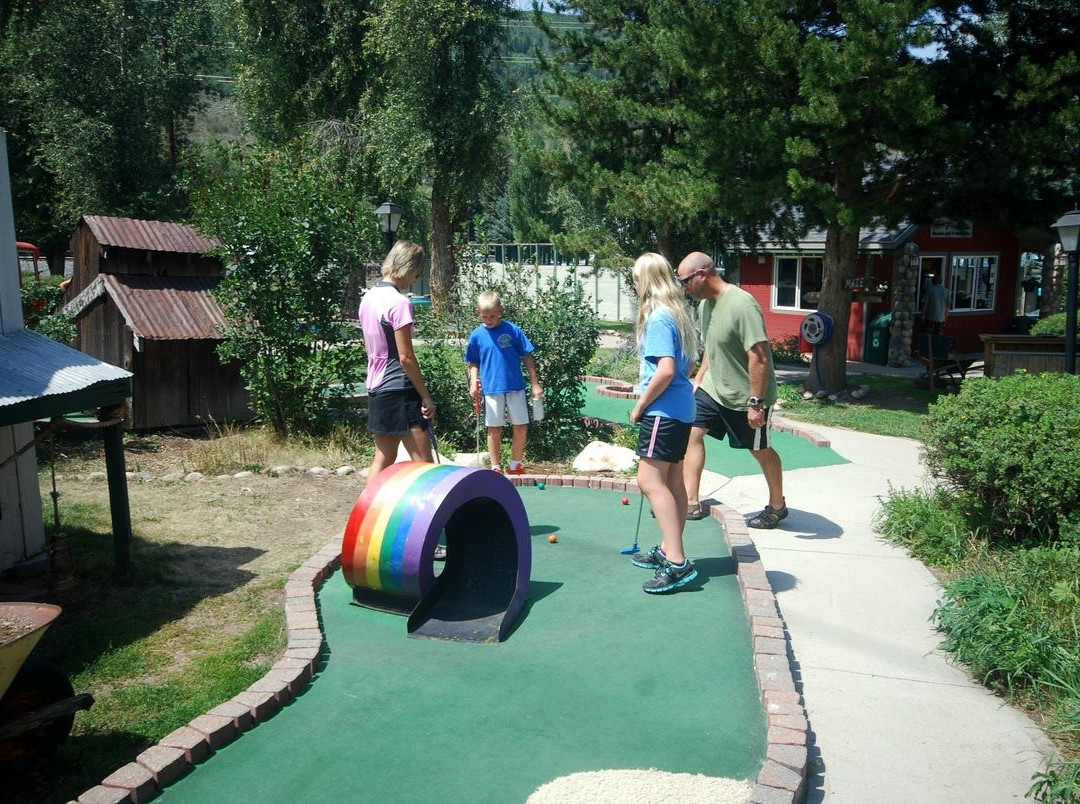 Amaze'n Steamboat Family Fun Park