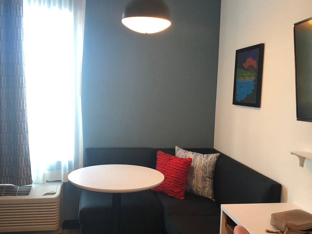 Uptown Suites Extended Stay Denver CO - Westminster主图