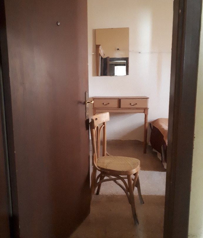 Queen Ayola Hotel主图