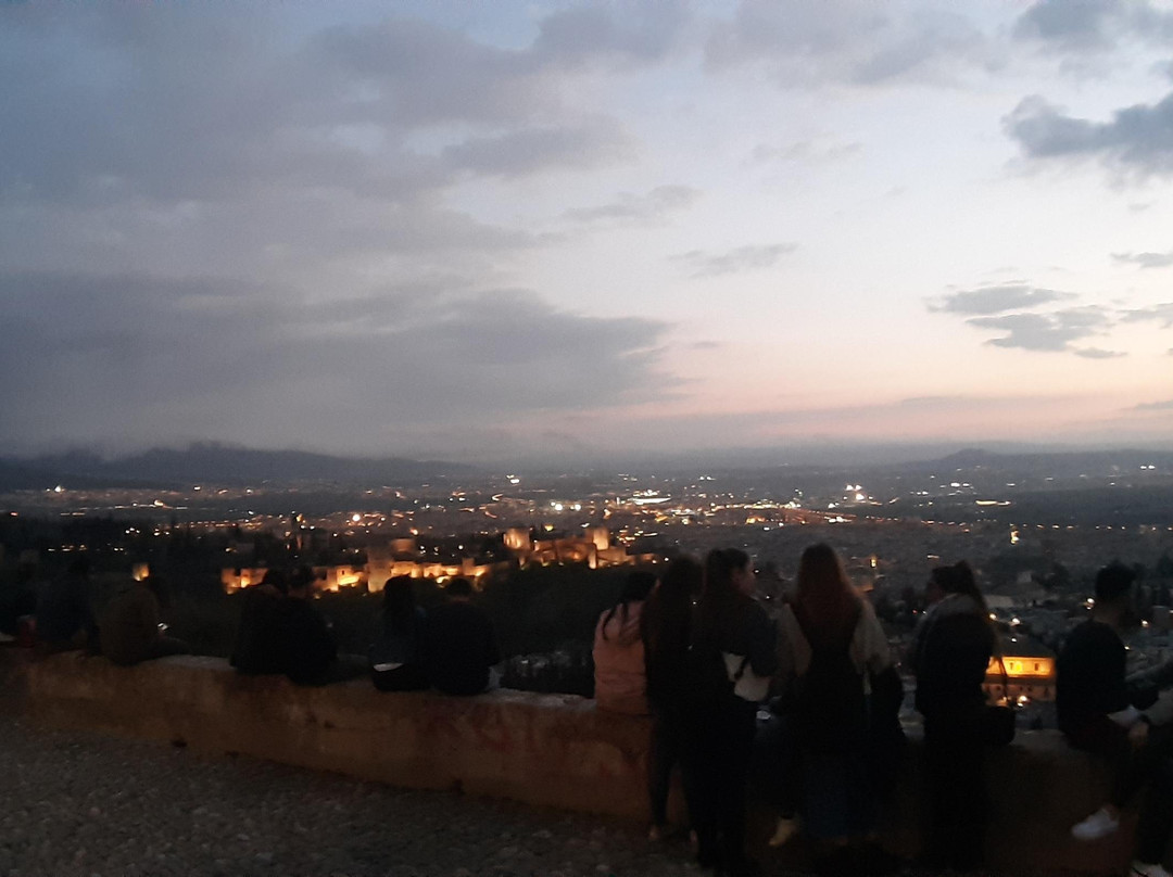 TUK TUK RUTAS GRANADA-格拉纳达必去景点