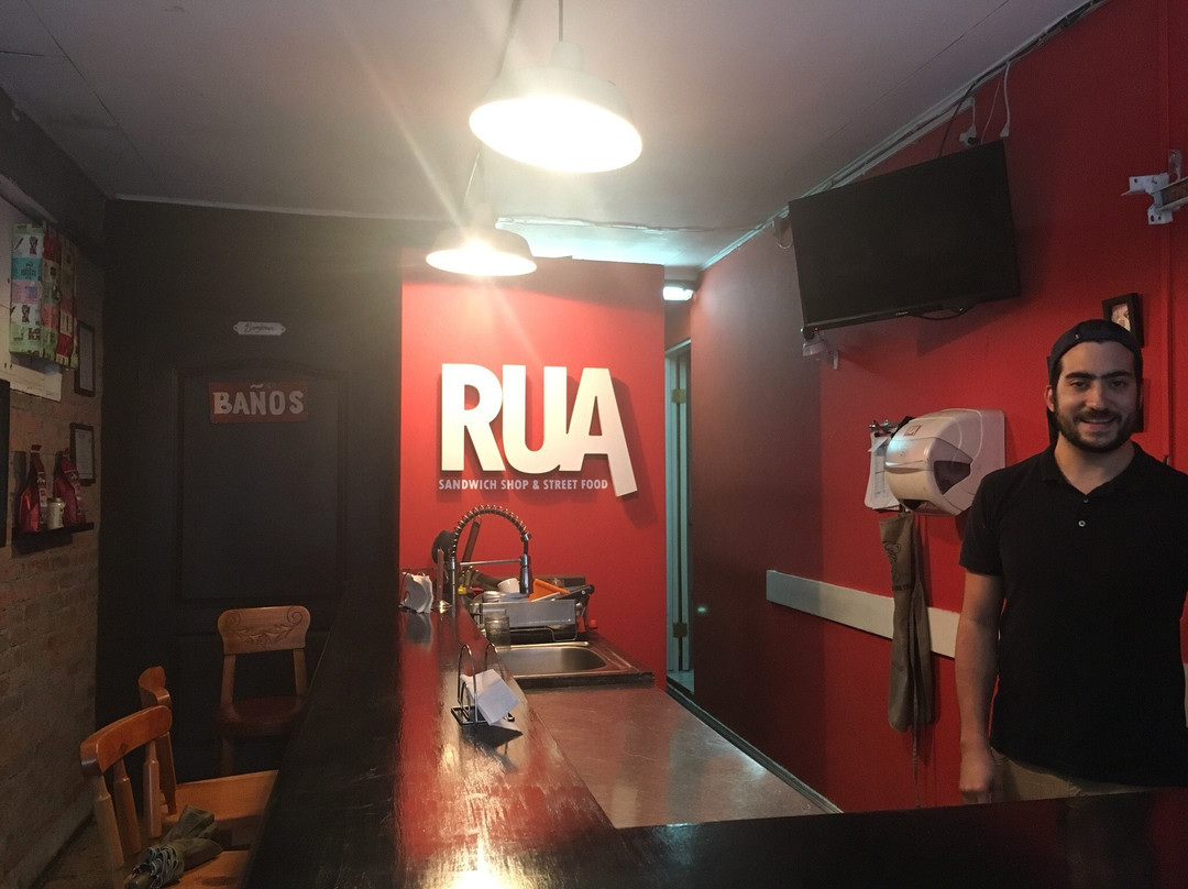 RUA Sandwich Shop & Street Food