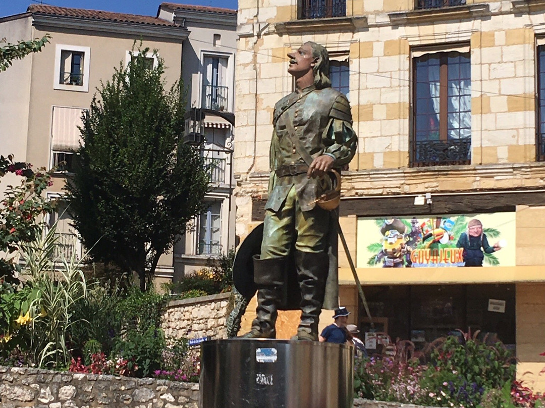 Statue Cyrano de Bergerac景点图片