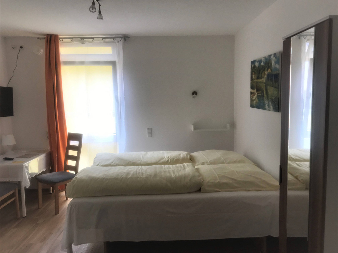 i-汽车酒店主图