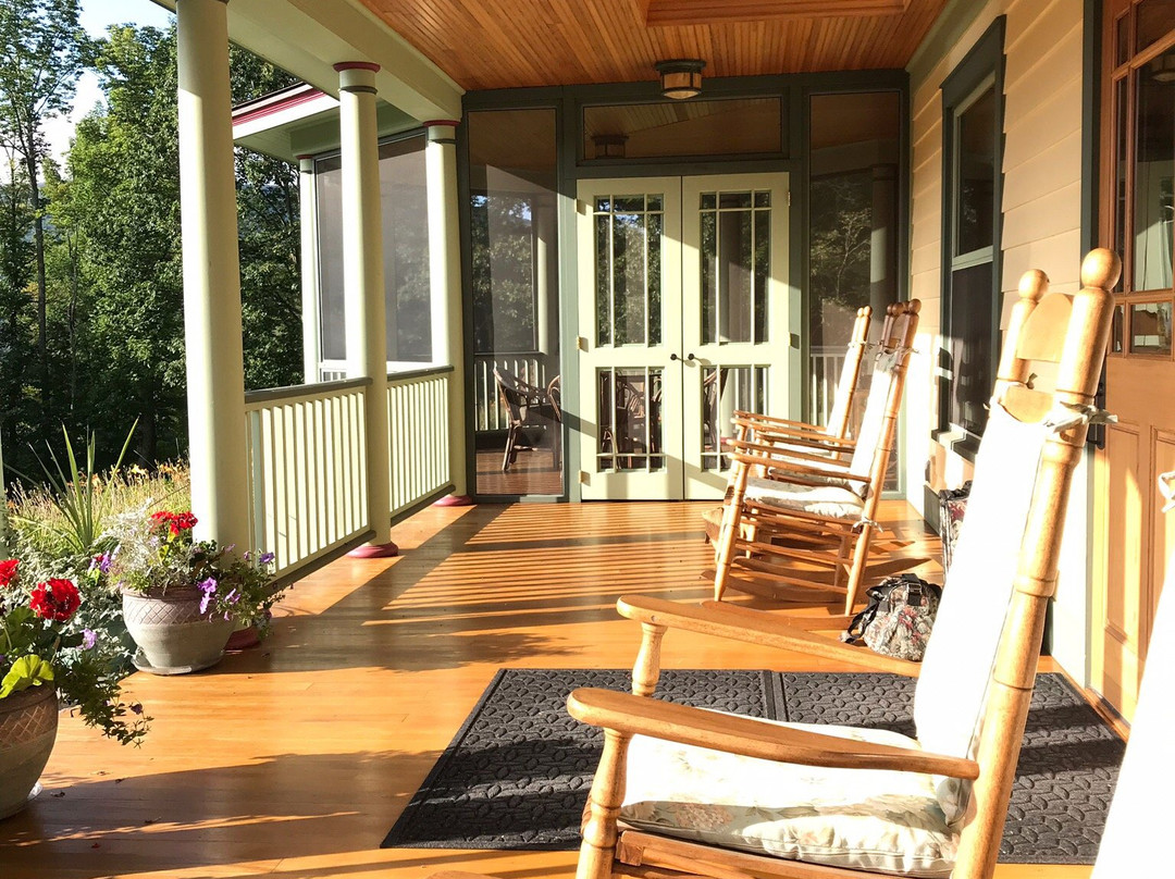 Breezy Hill Inn主图