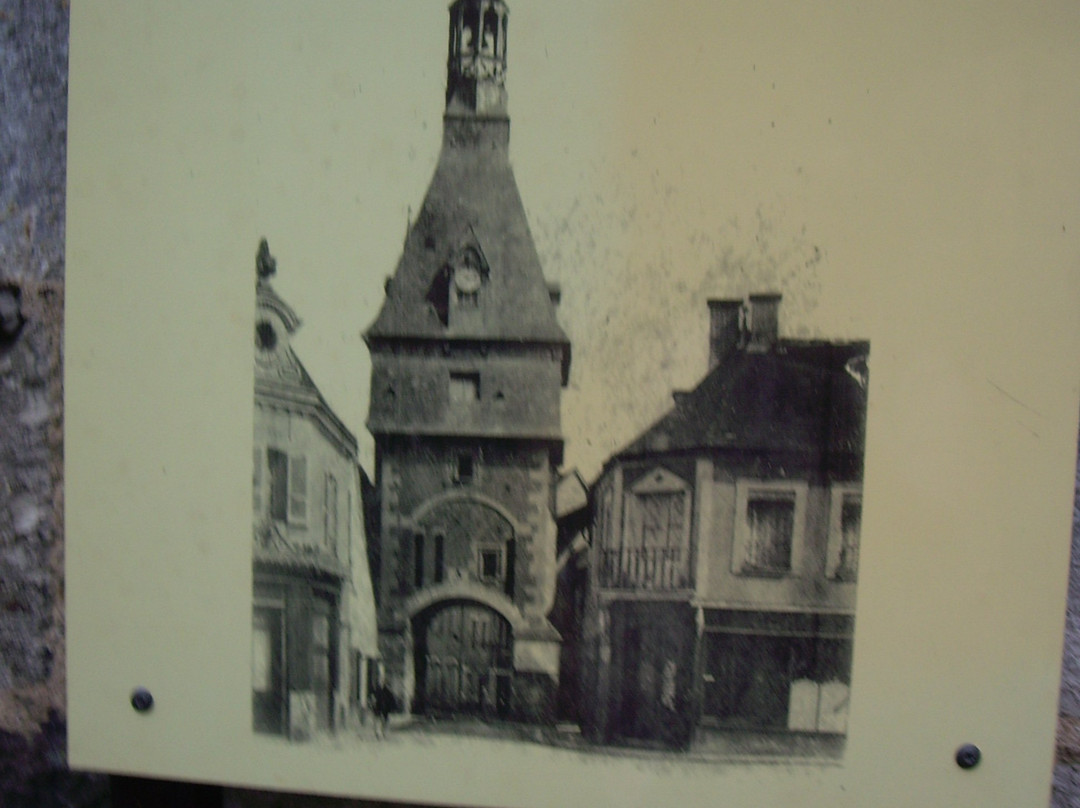 Le Beffroi de Saint-Fargeau-Saint-Fargeau必去景点