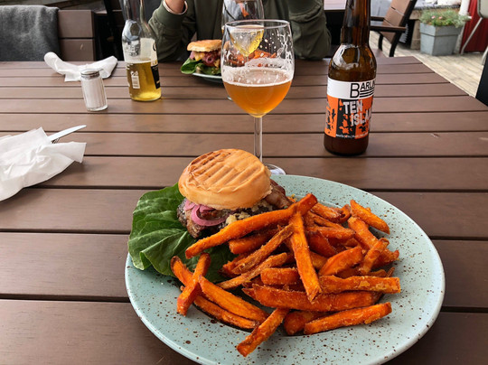 Halso餐馆和美食-Roroboa Cafe & Restaurang