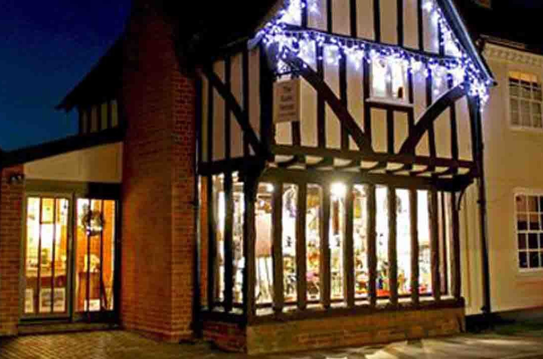 Tudor House Gallery景点图片