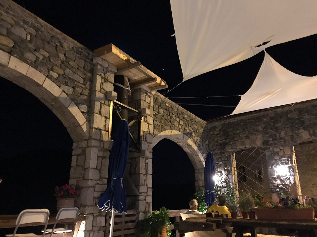 Agnantio Studios & Suites主图