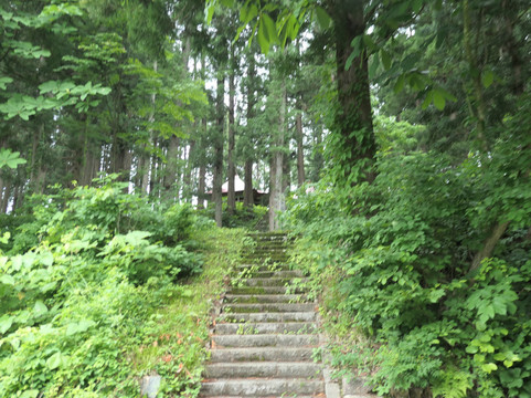 Iwanesawasanzan Shrine