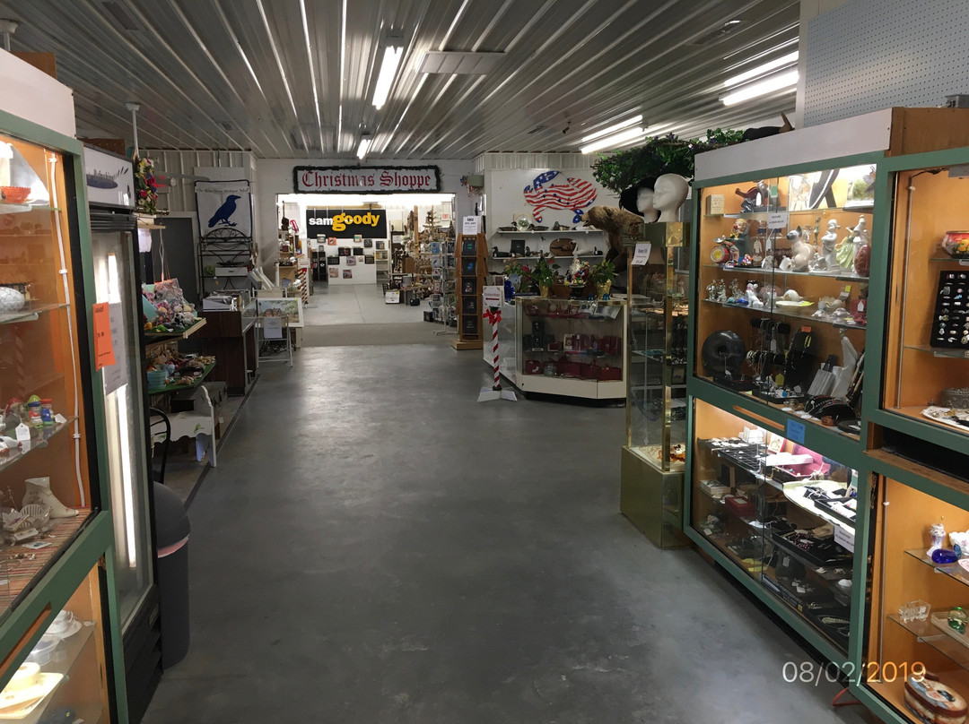 Blue Crow Antique Mall-Keller必去景点