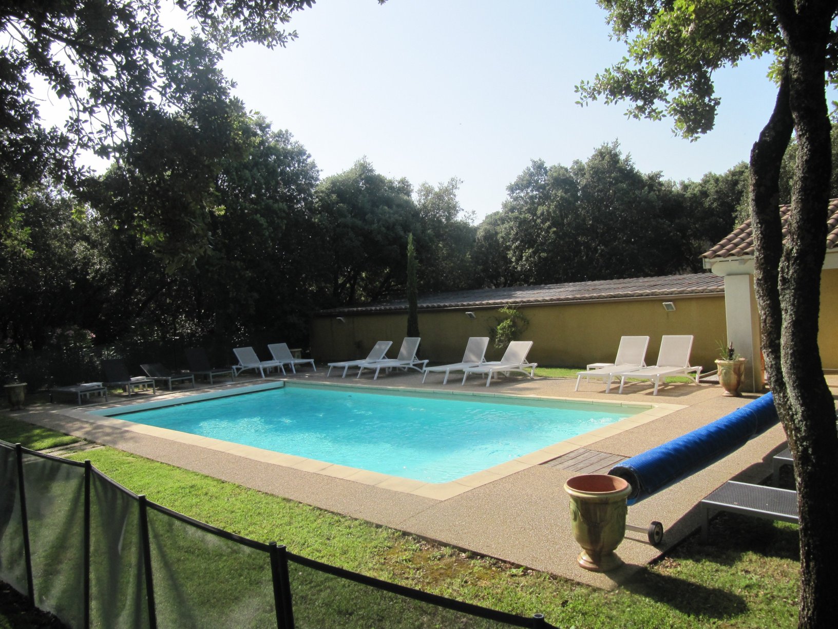 巴斯蒂德格里尼昂酒店-泳池