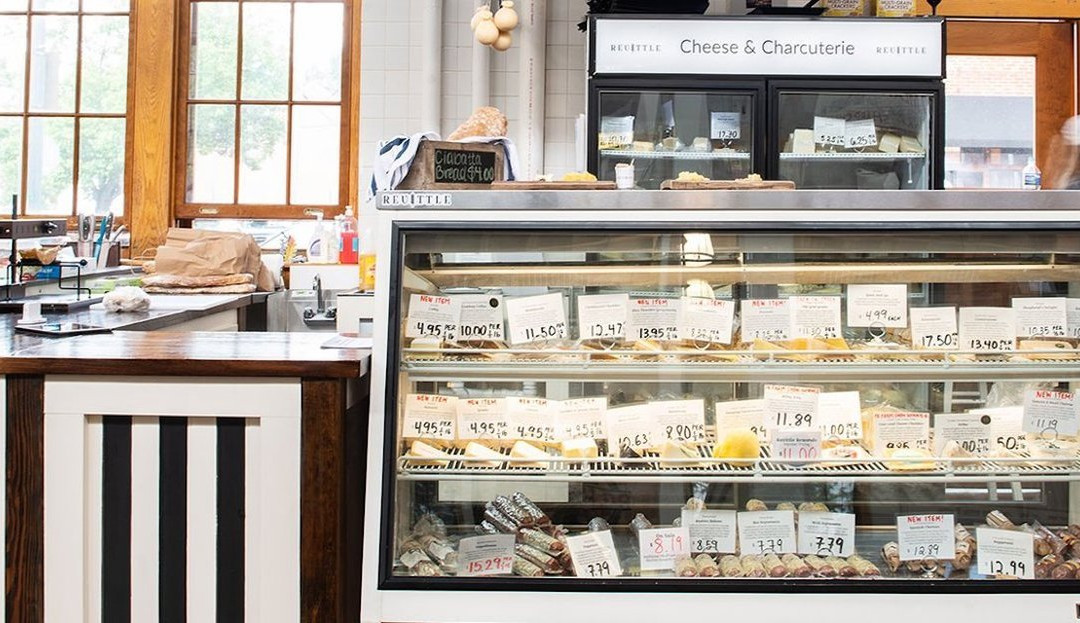 Revittle Market